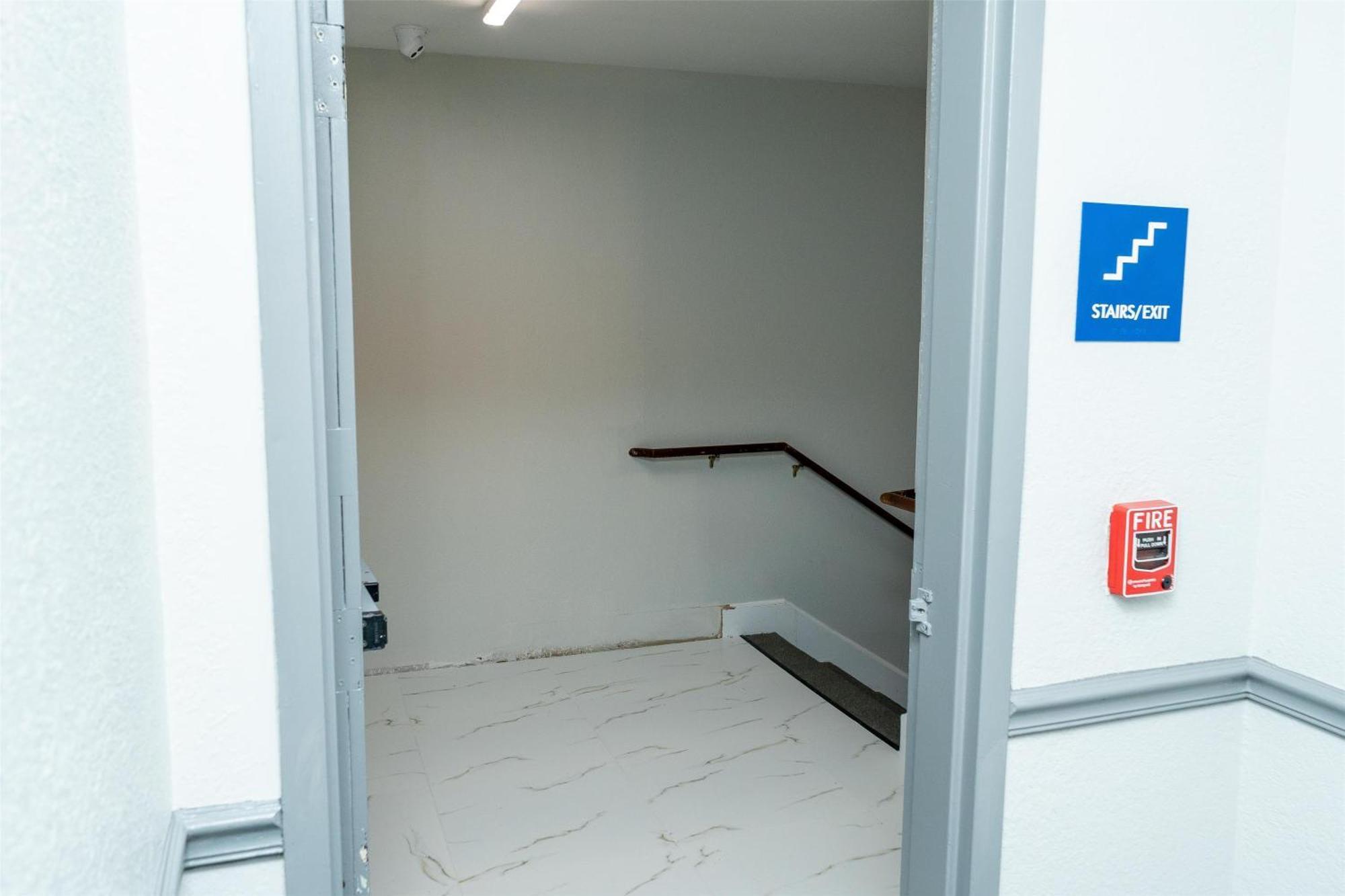 Oyo Townhouse - Gonzale Hotel