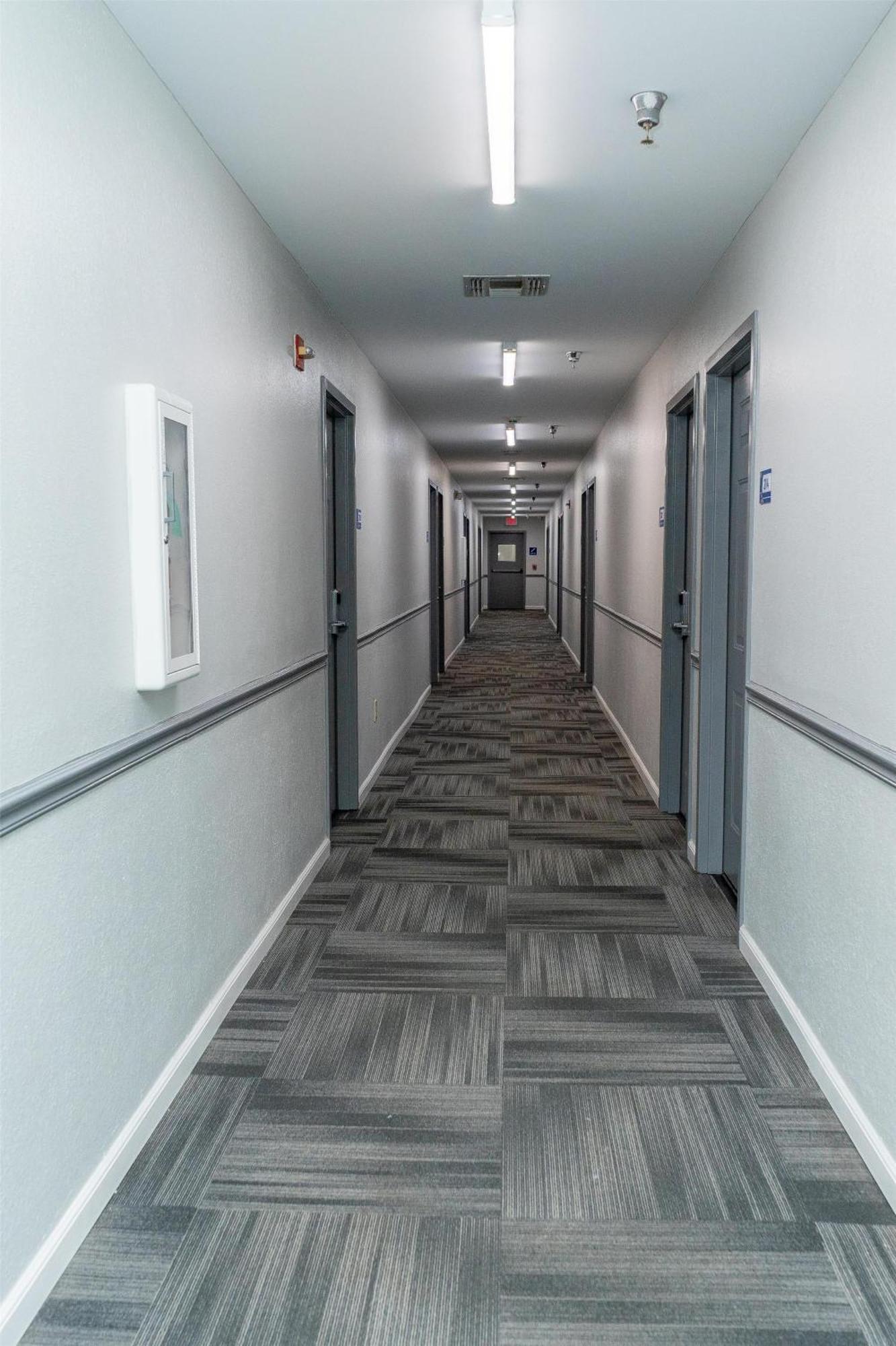 Americas Value Hotel 2*
