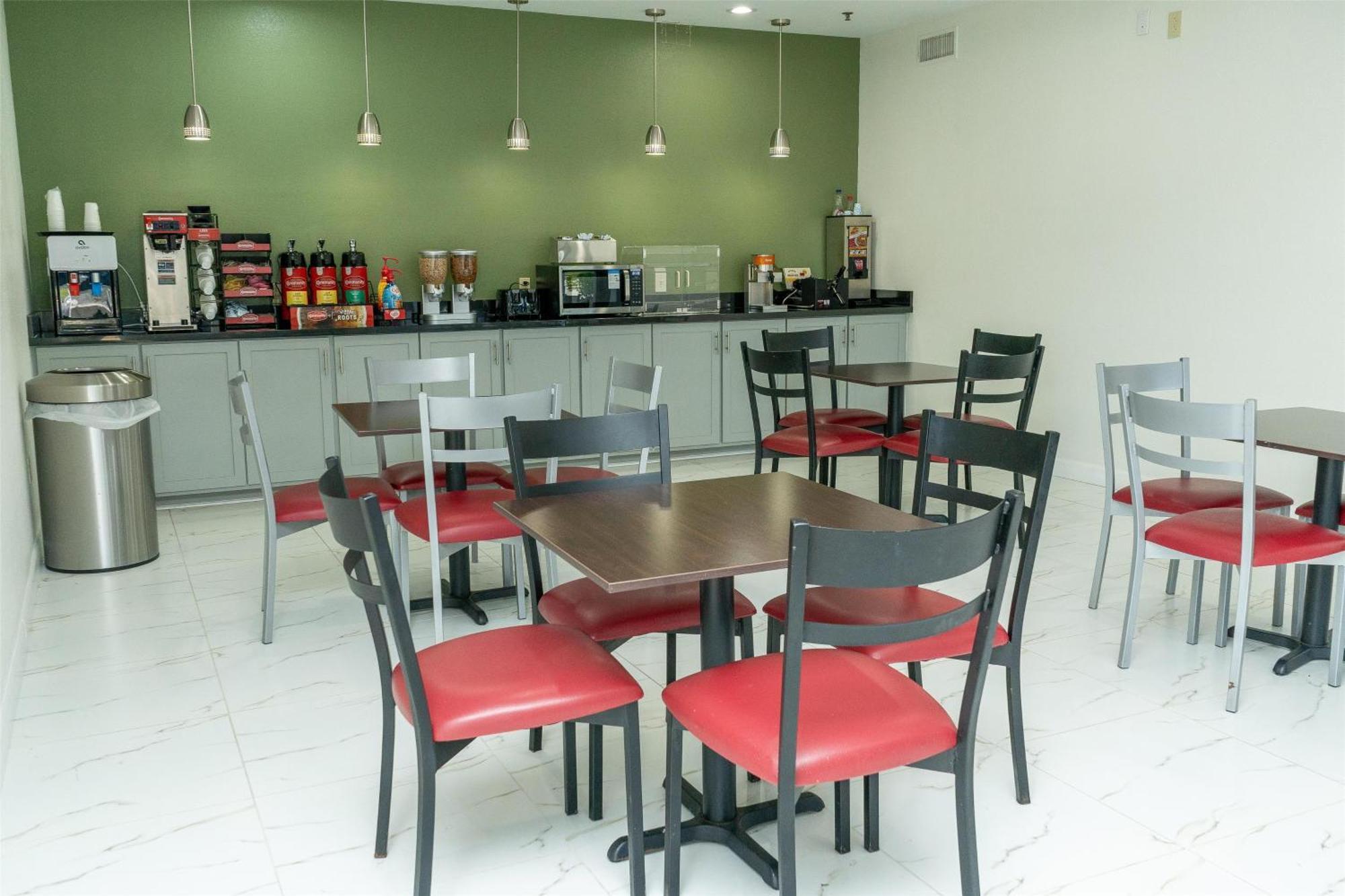 Oyo Townhouse - Gonzale Hotel