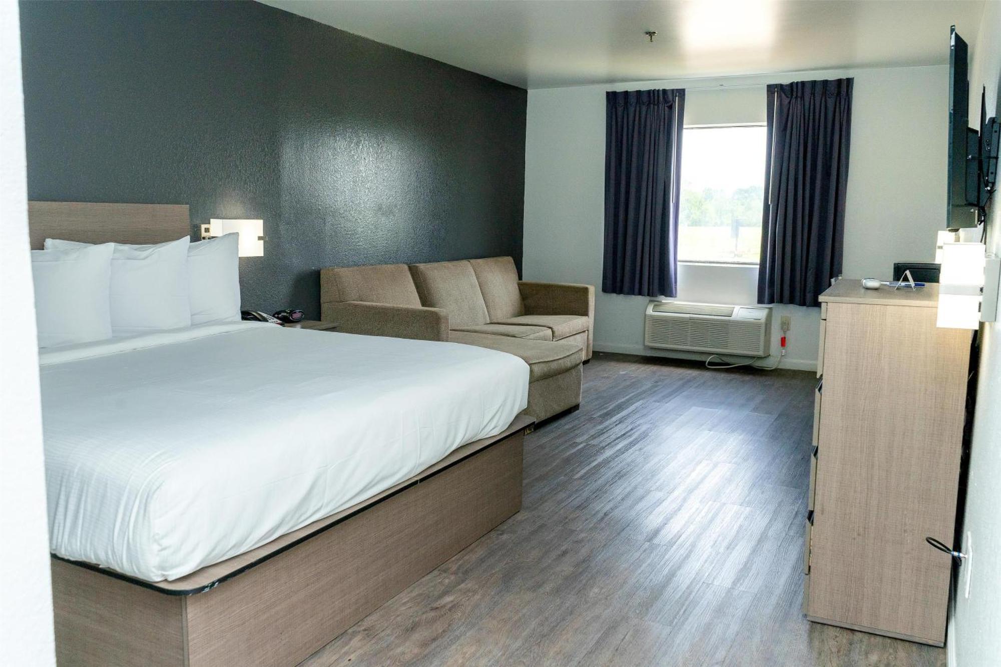 Americas Value Hotel