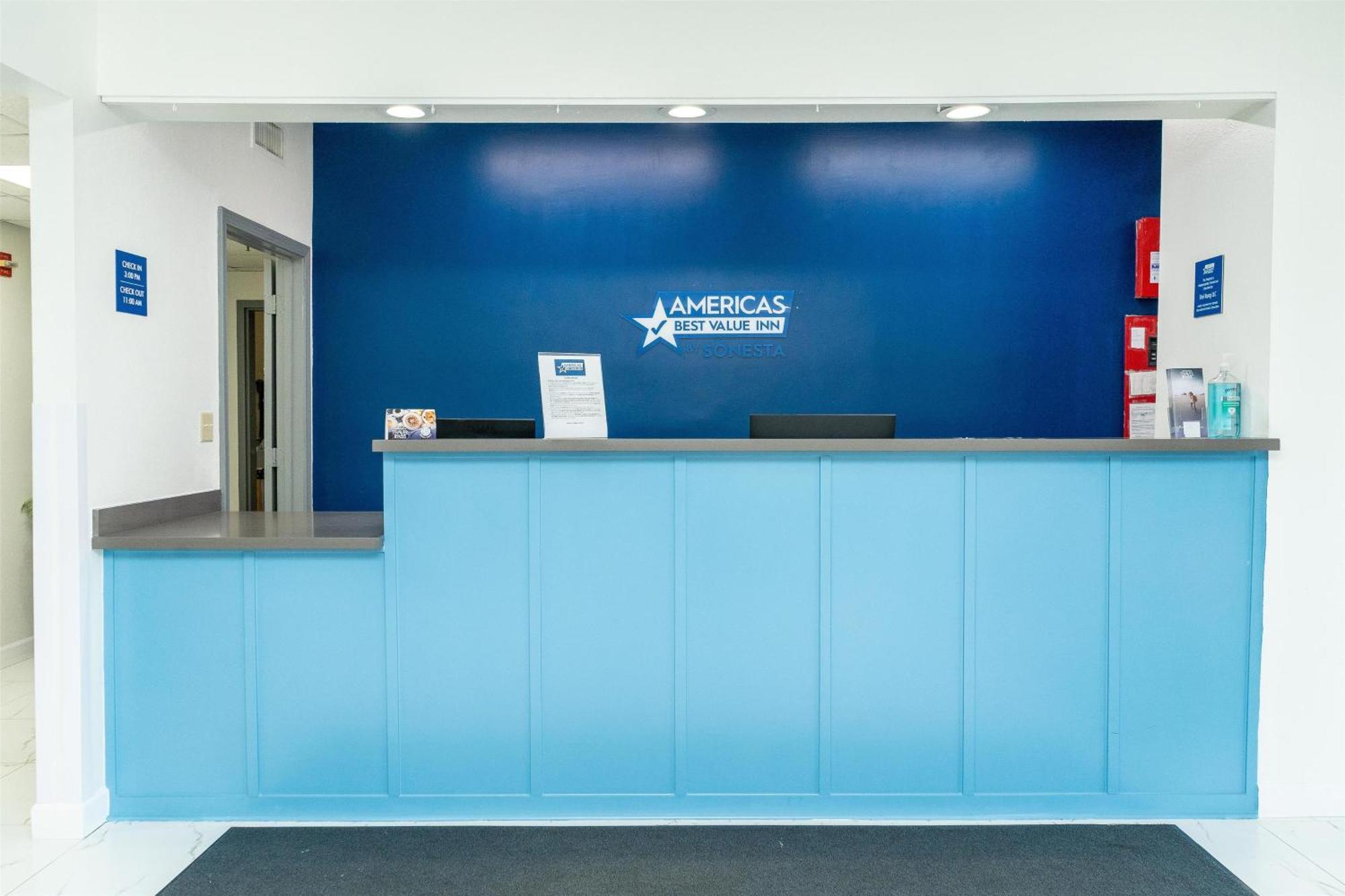 Americas Value Hotel